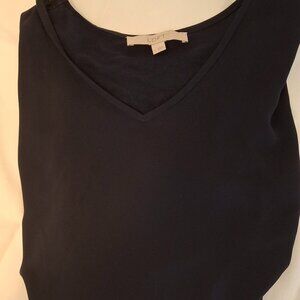 LOFT Navy Blue Mixed-Fabric V-Neck T-Shirt – Size M, Soft & Stylish